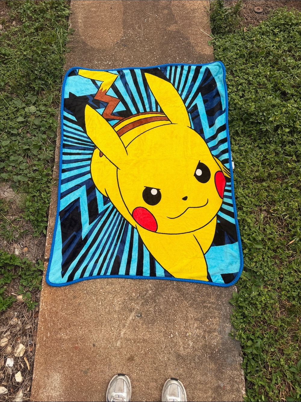 Pokemon Pikachu Kids Blanket - Bright Yellow & Blue. EUC